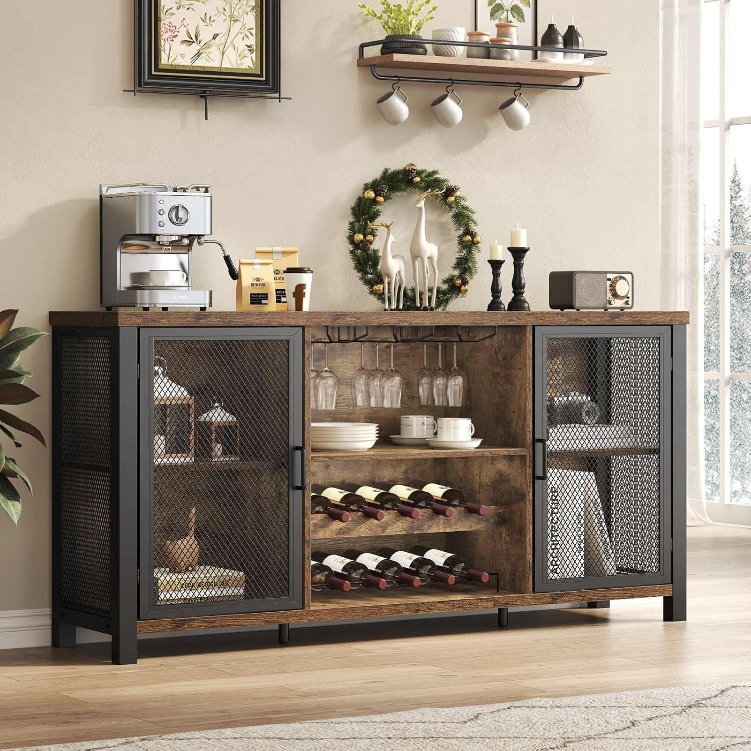 Armoire bar industrielle en bois et metal avec casier a bouteilles et rangement verres, meuble ideal pour maison cuisine ou salle a manger